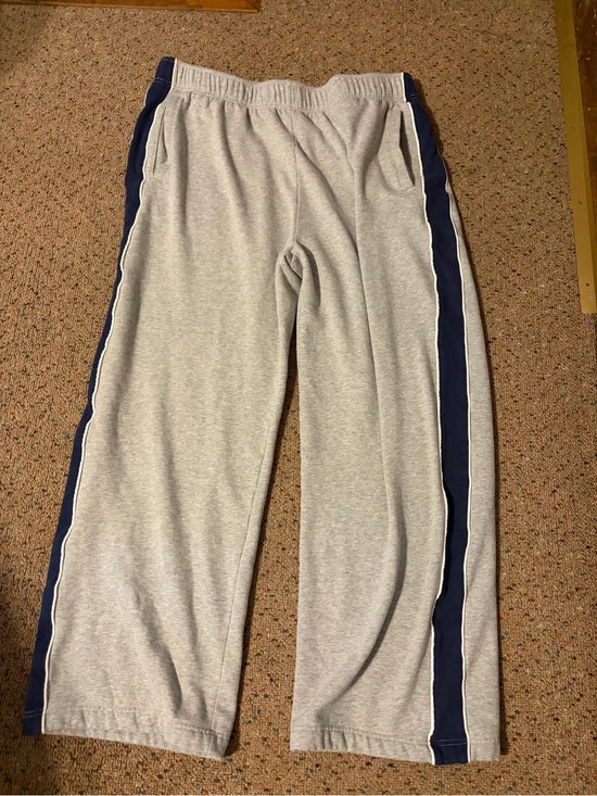Aeropostale Pants - Aeropostale Grey Sweatpants with Navy Side Stripe